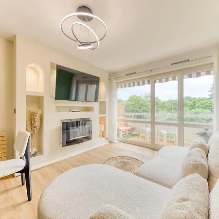 Moderne 2 Ch A - Balcon - Ideal Pro & Famille شقة Courcouronnes