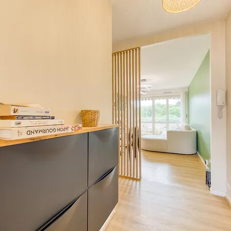 Moderne 2 Ch A - Balcon - Ideal Pro & Famille شقة Courcouronnes